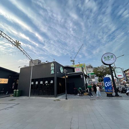Moment Inn Tainan Dış mekan fotoğraf