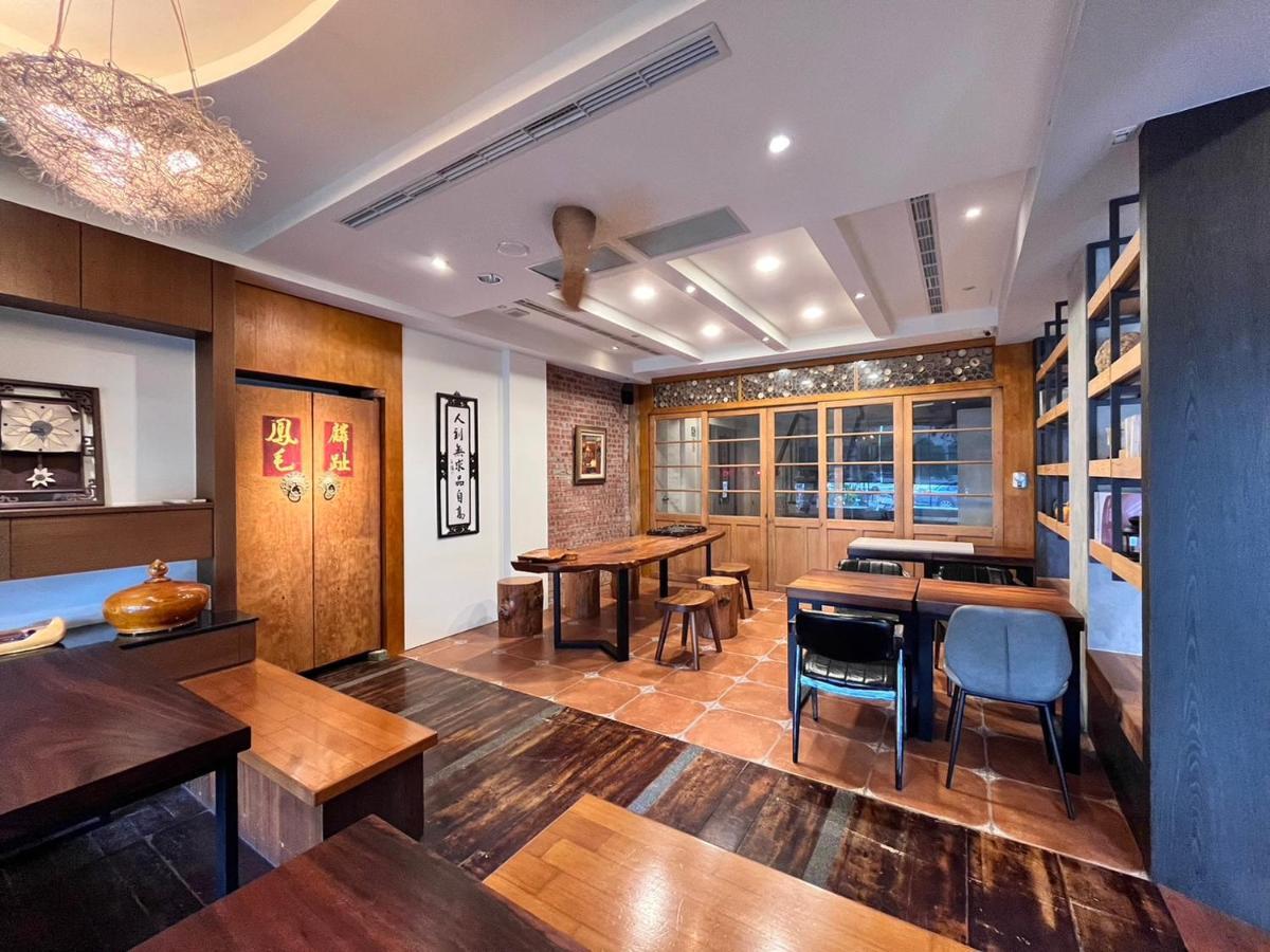 Moment Inn Tainan Dış mekan fotoğraf