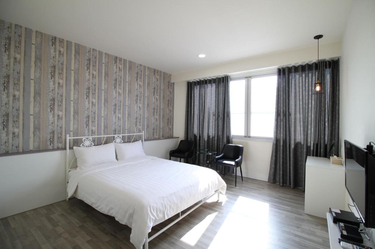Moment Inn Tainan Dış mekan fotoğraf