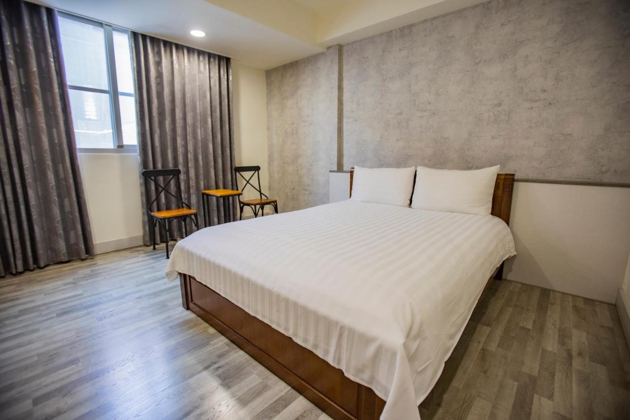 Moment Inn Tainan Dış mekan fotoğraf