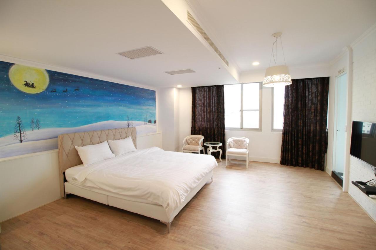 Moment Inn Tainan Dış mekan fotoğraf