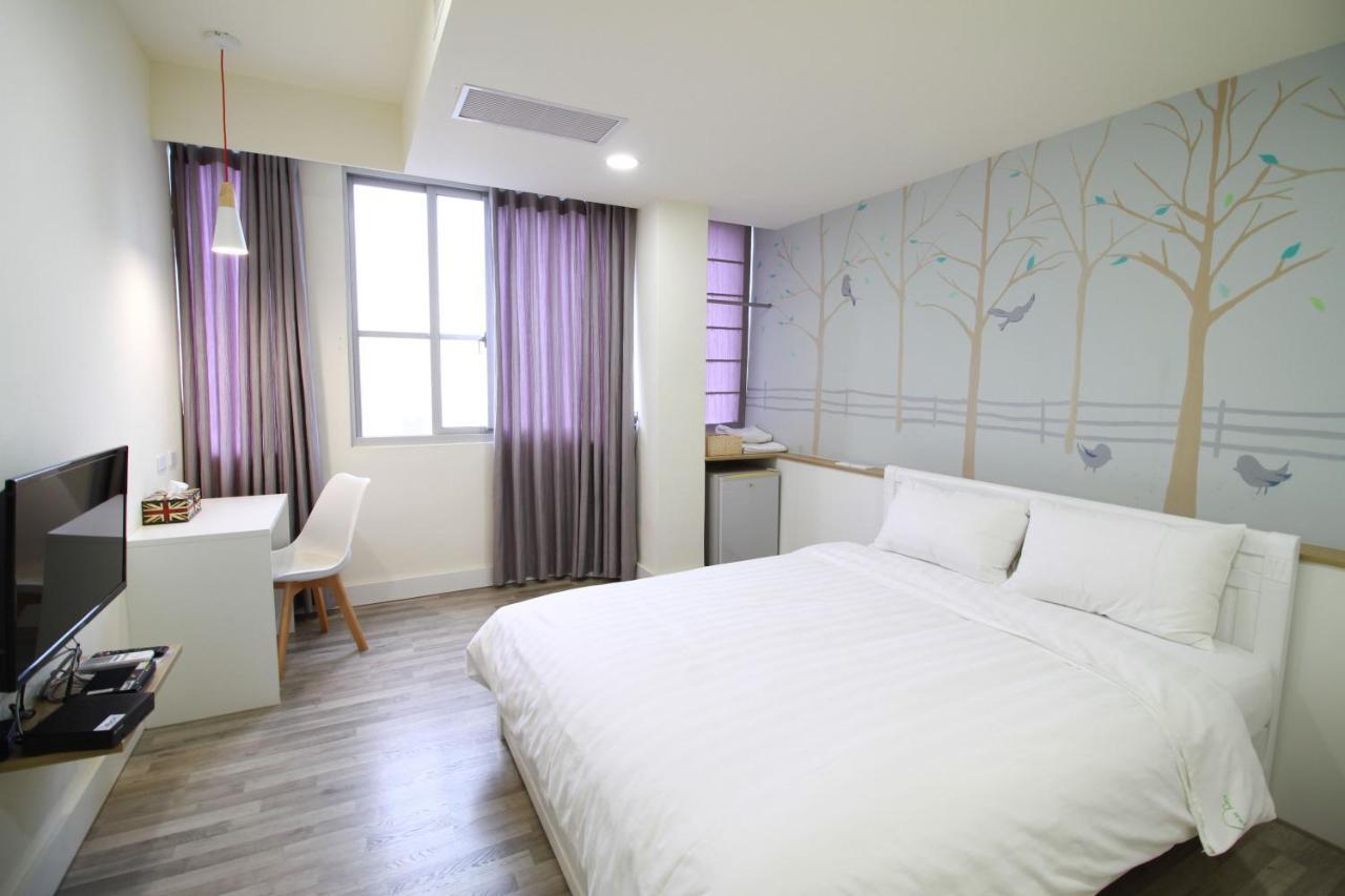 Moment Inn Tainan Dış mekan fotoğraf