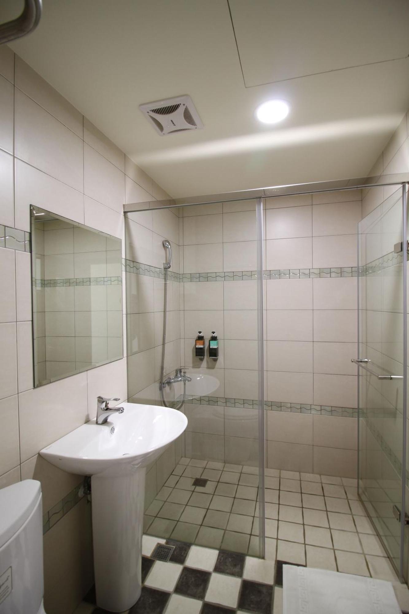 Moment Inn Tainan Dış mekan fotoğraf