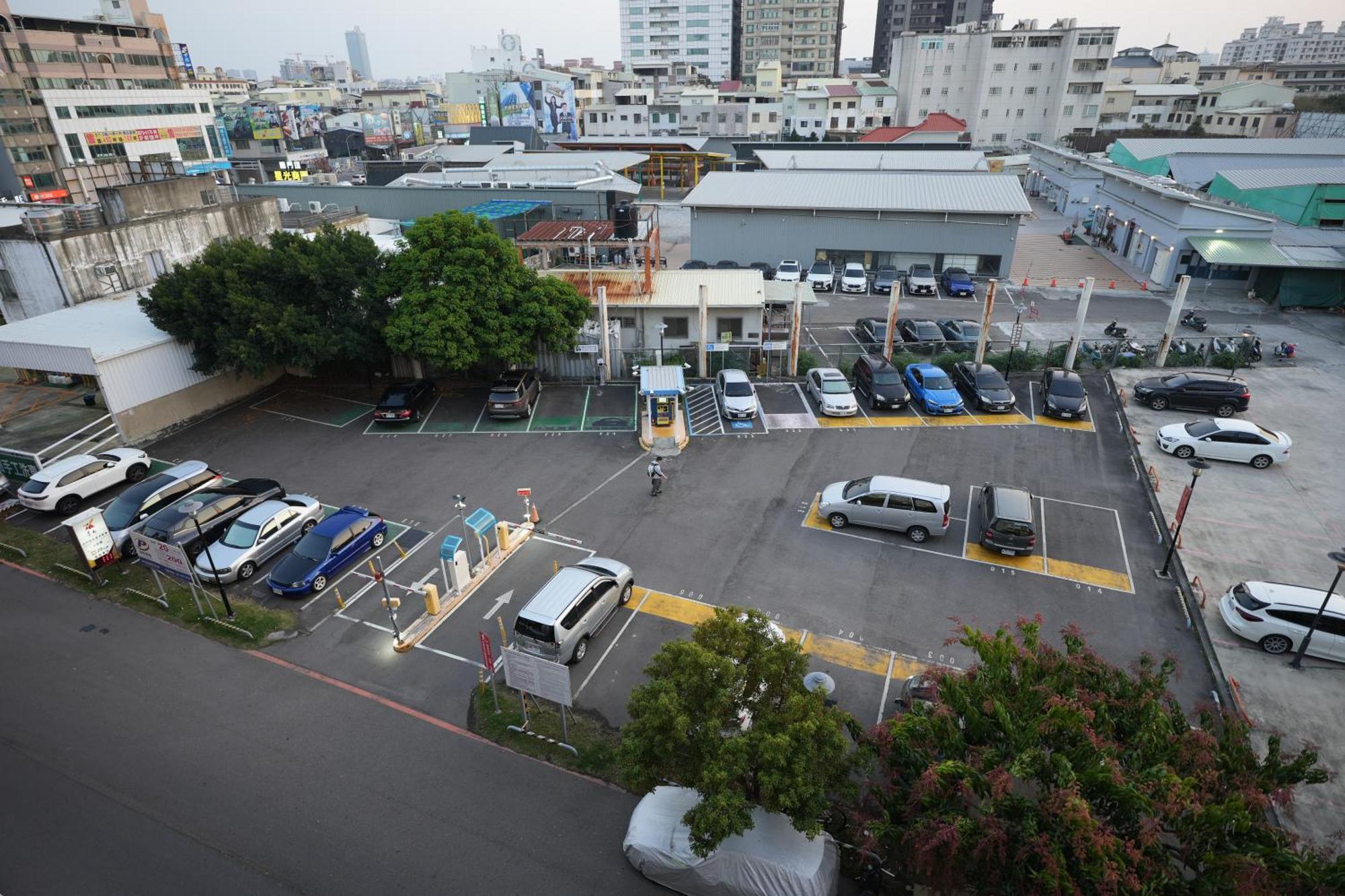 Moment Inn Tainan Dış mekan fotoğraf