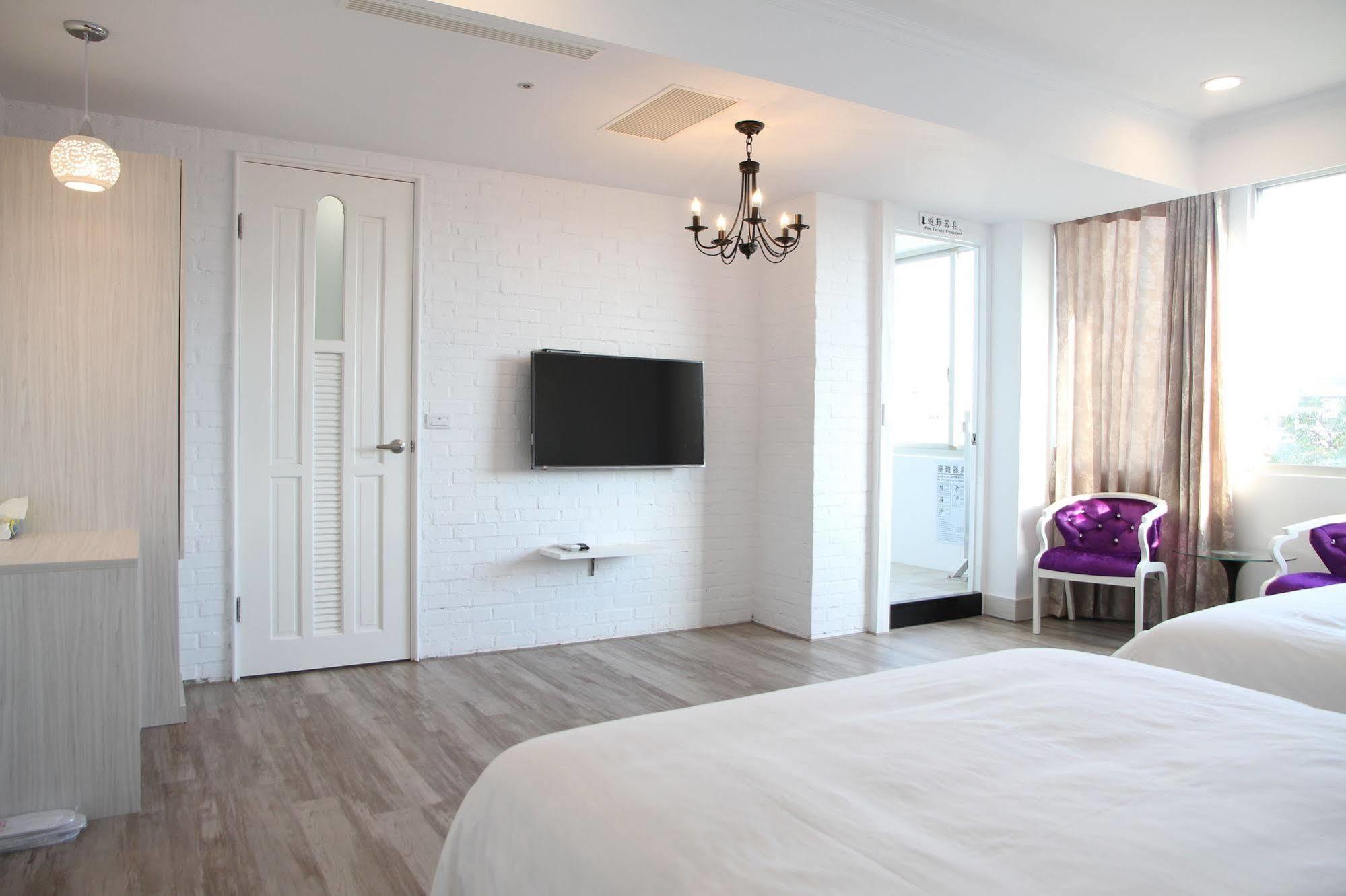 Moment Inn Tainan Dış mekan fotoğraf